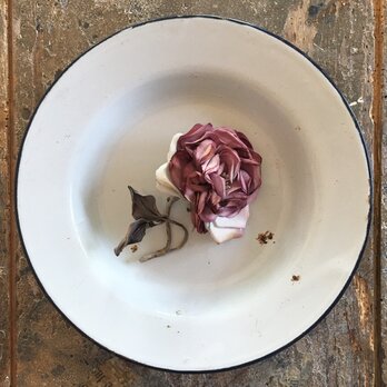 朽薔薇…suMire-bouquet布花コサージュの画像