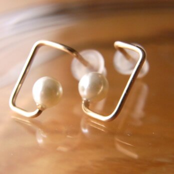 PBP-137　14kgf wire pierced earrings (rectangle+pearl)の画像