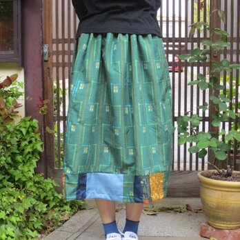 着物リメイク☆若竹色紬で裾にパッチしてふんわり76ｃｍ丈スカートの画像
