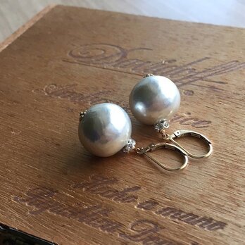 Vintage big paper pearl　フレンチフックピアス　<a014-ear>の画像