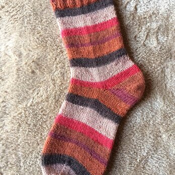 【おたるっこ様オーダー品】ドイツソックヤーンの手編み靴下の画像