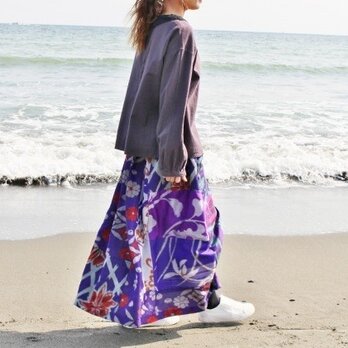 着物リメイク・銘仙のロングスカート・パッチワーク（紫～グレー・Ｍ～Ｌ）の画像