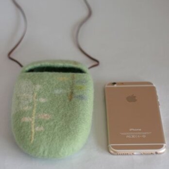 受注制作・iPhoneポシェット 「春のcocoon-Ⅲ 浅緑」Lサイズの画像