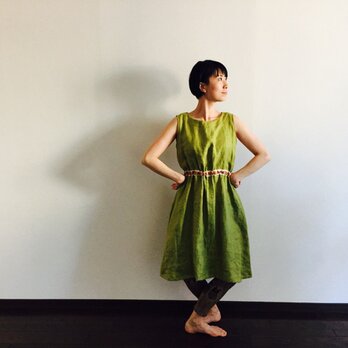アボカドグリーン ワンピース  M-L