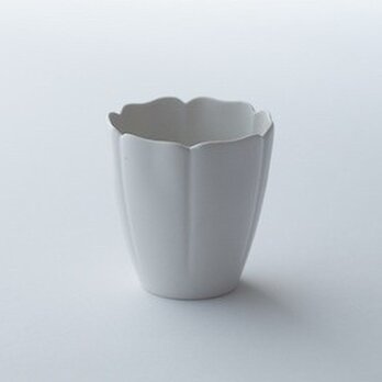 白磁輪花小鉢の画像