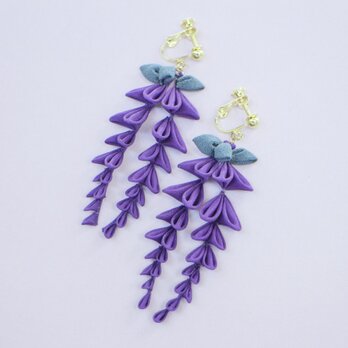 たわわに揺れる 藤の花 イヤリング  /つまみ細工  和  着物 春 紫 結婚式　卒業式　袴の画像