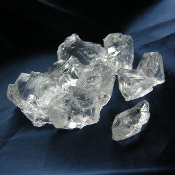 透明度の高さ！アーカンソー州産 水晶 原石 100gの画像