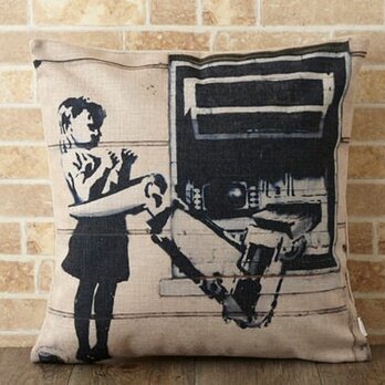 クッションカバー 45×45cm Banksy アームホールドガール jubileecushionba011の画像