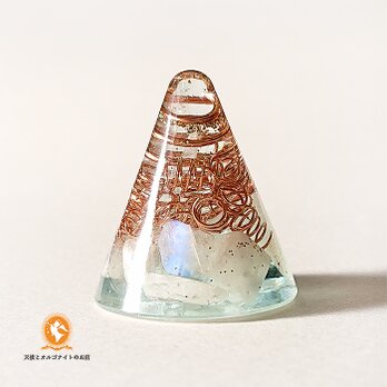 アセンションクラウンチャクラ ミニ円すい ムーンストーン オルゴナイトの画像