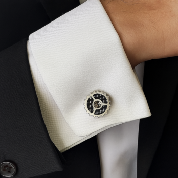 【歯車カフスボタン】1粒の輝くラインストーンがアクセントに / おしゃれなプレゼントにも