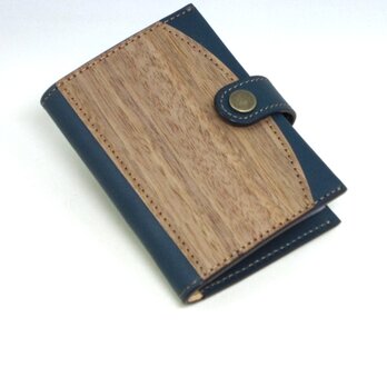 木と革のカードケース（16p） --- クリアポケットでカードを整理　[ブルー]の画像