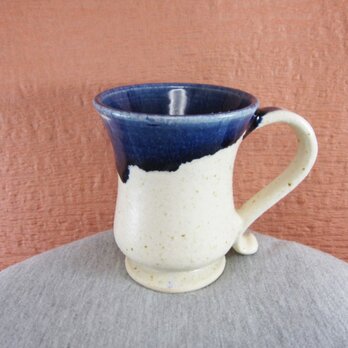 陶器マグカップ・トランジスタ（白＋青）の画像