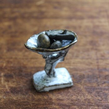 陶器のオブジェ［台座］