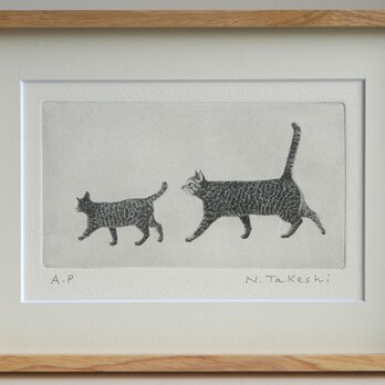 お散歩・二匹の猫/ 銅版画 (額あり）の画像