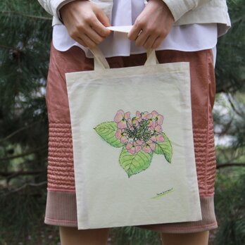 紫陽花柄　コットン生地のエコバッグ　（水彩風　ピンク）の画像
