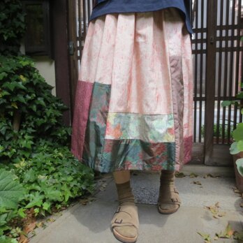 着物リメイク☆優しい色の紬でふんわりスカート72㎝丈の画像