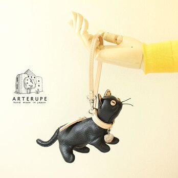 ブラック 猫のキーポーチ Gattina Baffi(ガッティーナバッフィ）本革シュリンクレザー使用の画像
