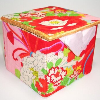 《送料無料》ロールティッシュケース飾り箱　ー　椿　ーの画像