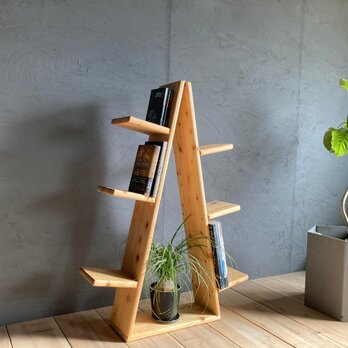 お片付けが楽しくなる「木」のカタチの本棚　【本のナル木】の画像