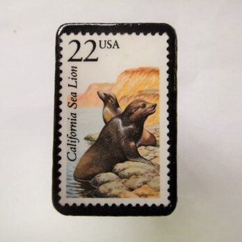 アメリカ　切手ブローチ 2567