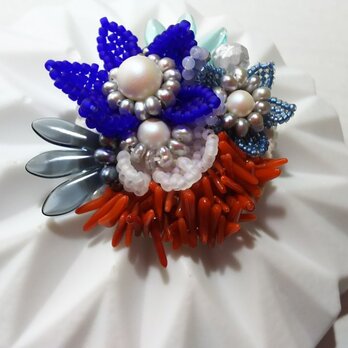 flower brooch (sea)の画像