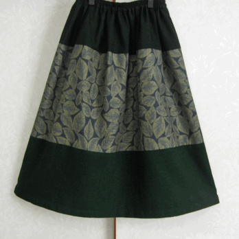着物リメイク♪グリーン系紬のスカート（裏地付き）の画像