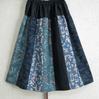 着物リメイク♪ブルー系４種類の大島紬の２段ティアードスカート（裏地付き）の画像