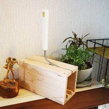コロコロBOX（粘着カーペットクリーナー用木製BOX）の画像