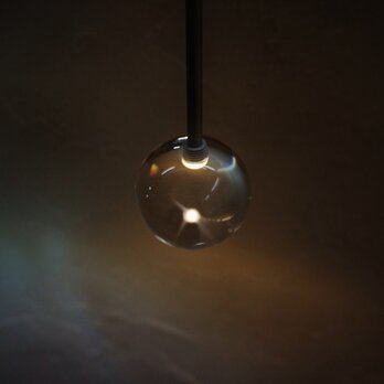 gg（ジジ）TYPE-Ⅰ【φ60球×電球色】　～光の粒が浮かぶ　アクリル球体ライト～の画像