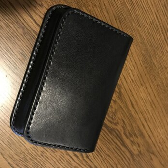 焦茶色横長カードケース