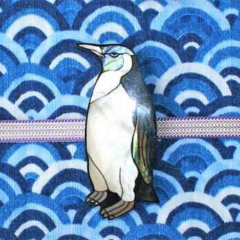 螺鈿調シェル帯留★「輝くシェルの ペンギン」の画像