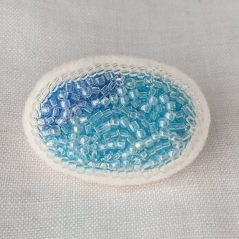 潮騒 波の泡　ビーズ刺繍ブローチの画像
