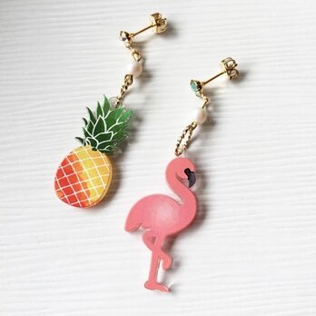 フラミンゴ・パイナップル ピアス