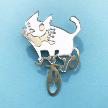 Reflector brooch  Cycling cat  -Silver & Gold-の画像