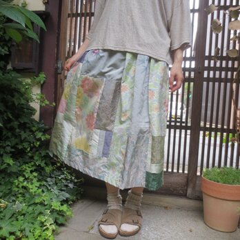 着物リメイク☆優しい色の紬を集め大人女子のパッチスカートに…78㎝丈の画像