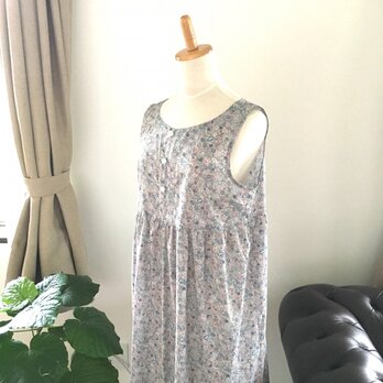 小花のワンピース