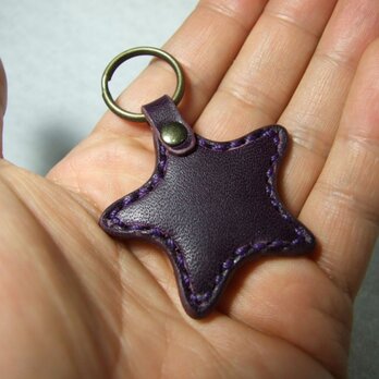 小さな星のキーホルダー 紫の画像