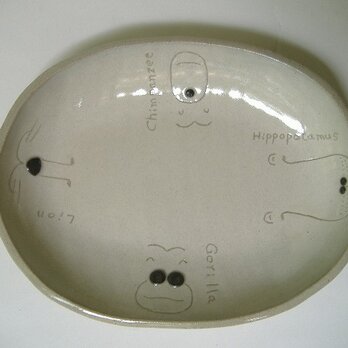 【SALE】どうぶつ達の楕円皿の画像