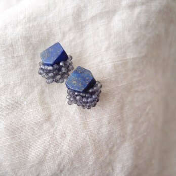 【天然石の刺繍ピアス】Iolite×Lapis Lazuli　アイオライト・ラピスラズリ
