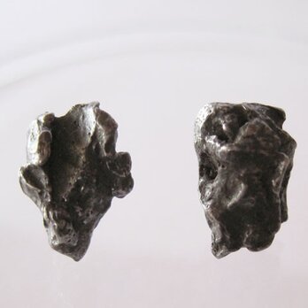 meteoriteピアス・シホテアリニ隕石 14kgfの画像