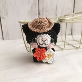 【受注生産】小さなお花・黒猫さん・帽子・＊鈴付きイヤホンジャックストラップの画像
