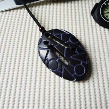 おしゃれなアートペンダント　１００－６６