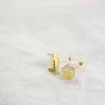 Yellow Apatite pierced earrings w/ JapaneseLacquer, GoldLeafの画像