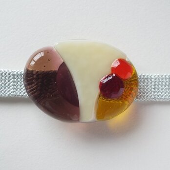 種（ブラウン）／ガラスの帯留め