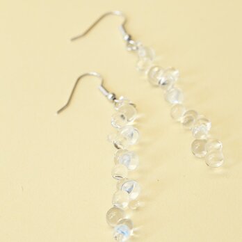 Pieced earrings Rainの画像