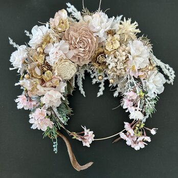 Dahlia ring wreathの画像