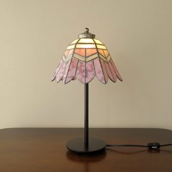 ピンクのお花（ステンドグラスランプ）テーブルランプ・ガラス照明・ Lサイズの画像