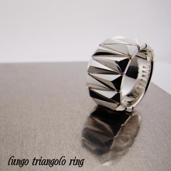 lungo triangolo　ring　／　ルンゴ　トリアンゴロ　シルバー　 リング　の画像