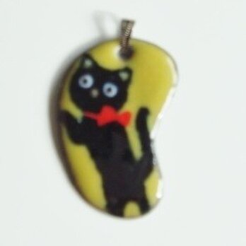 七宝ペンダントトップ　シッカリ立ってる黒猫の画像