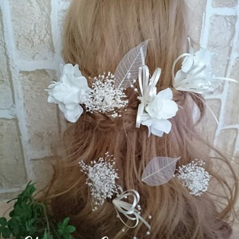 white wedding かすみ草とリボンの髪飾り12点Setの画像